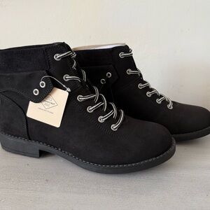 St. John's Bay Black Lace Up Boots